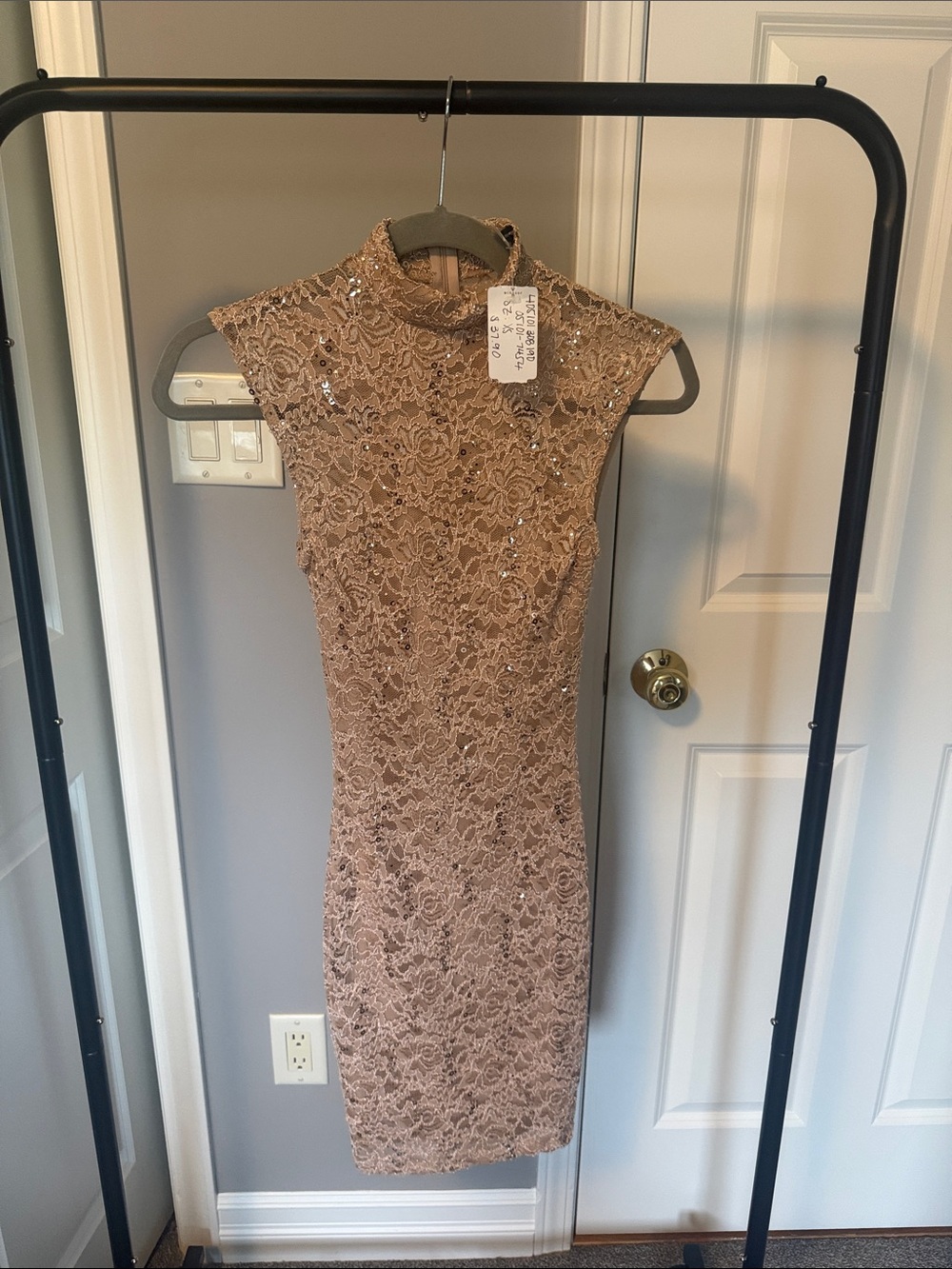 High-Neck Sleeveless Lace Cocktail Dress in Nude